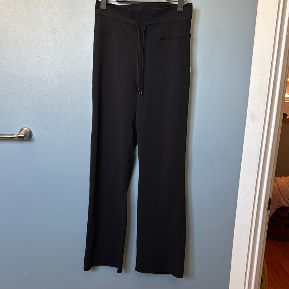 Vouri Women's Black Pants